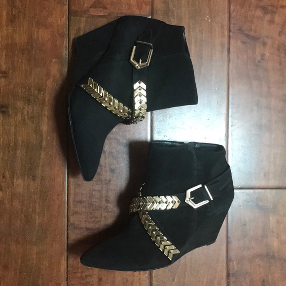 Schutz black leather booties EUC 6.5B - Picture 4 of 15